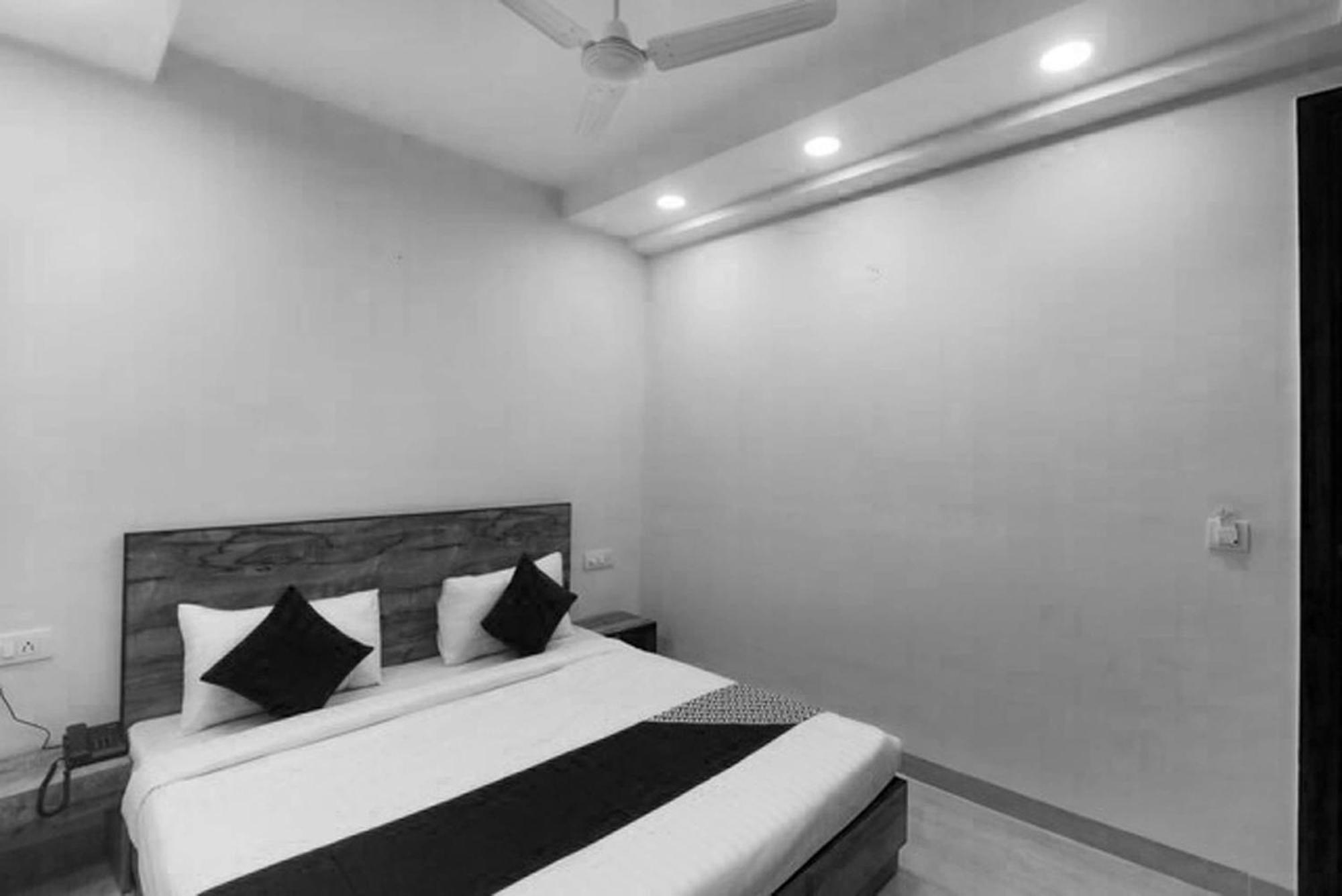 Super Hotel O Comfort Residency Near Artemis Hospital Gurgaon Exteriör bild